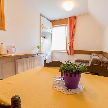 Apartma Kobal